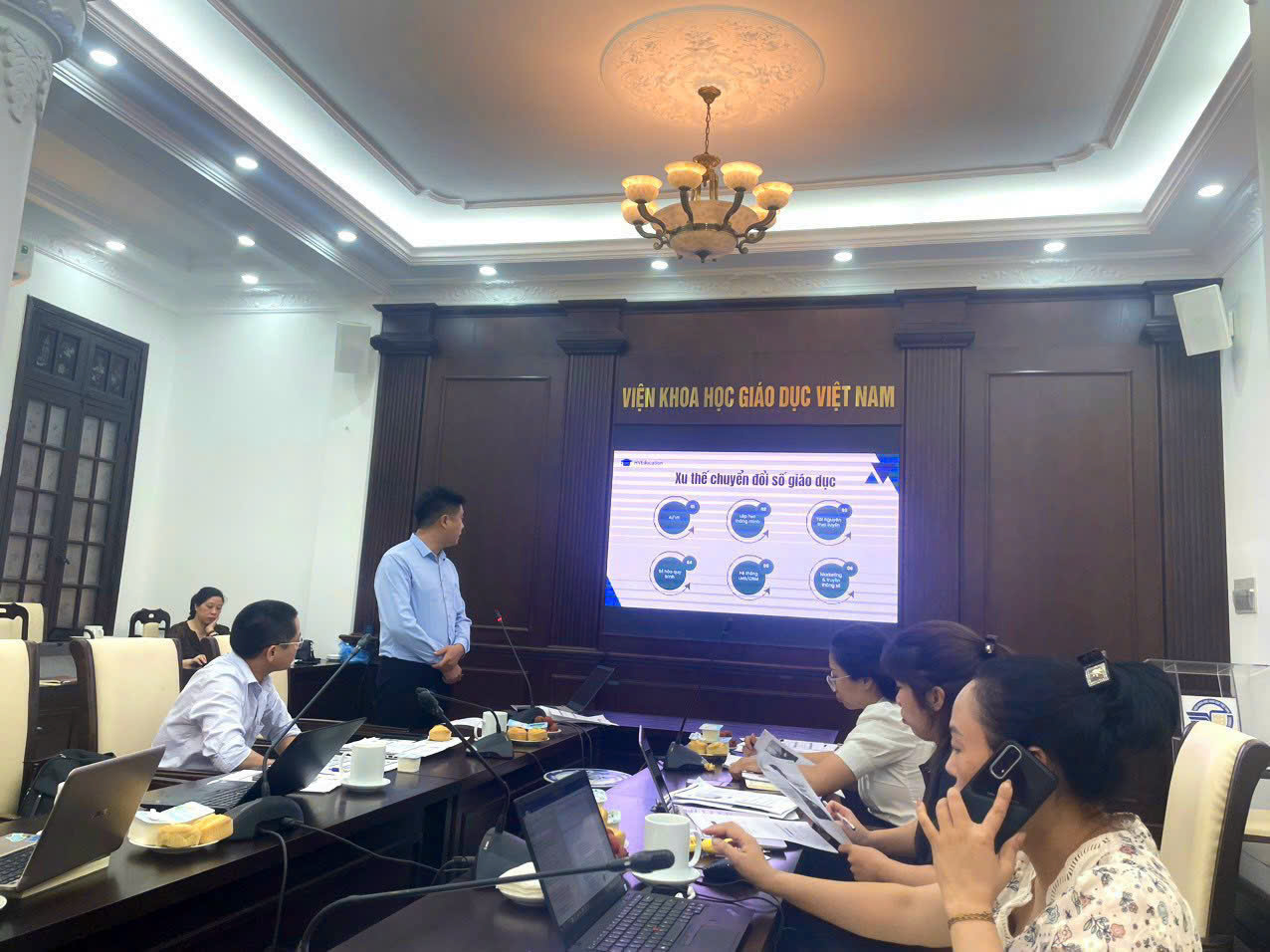 Hoàng Vũ Education tham gia hội thảo: “Chính sách quốc gia về chuyển đổi số trong quản lý trường học”