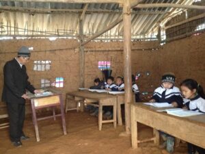 Ưu tiên nguồn lực đầu tư kiên cố hóa trường lớp vùng đặc biệt khó khăn