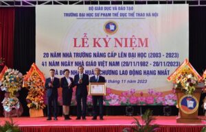 Trường Đại học Sư phạm TDTT Hà Nội đón nhận Huân chương Lao động hạng Nhất