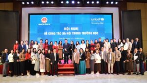 Tập huấn, hướng dẫn kỹ năng công tác xã hội trường học