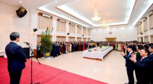 Bộ GDĐT gặp mặt, chúc mừng năm mới Giáp Thìn 2024