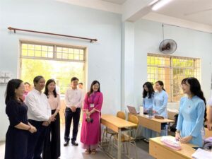 Bộ trưởng Nguyễn Kim Sơn thăm Trường THPT Chuyên Lê Quý Đôn, Đà Nẵng