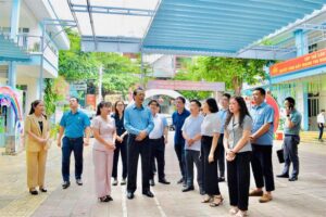 Thứ trưởng Phạm Ngọc Thưởng thăm hỏi, hỗ trợ ngành giáo dục Cao Bằng