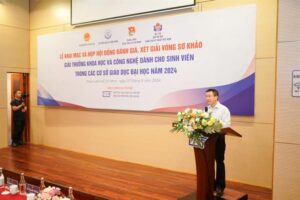 Xét tặng giải thưởng khoa học và công nghệ dành cho sinh viên năm 2024