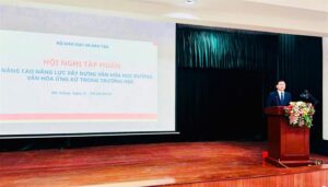 Tập huấn nâng cao năng lực xây dựng văn hoá học đường, văn hoá ứng xử trong trường học